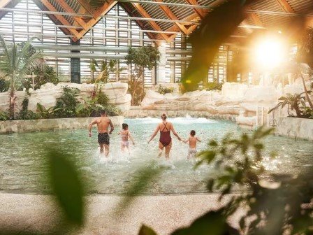 La piscine du Center Parcs Les Landes de Gascogne